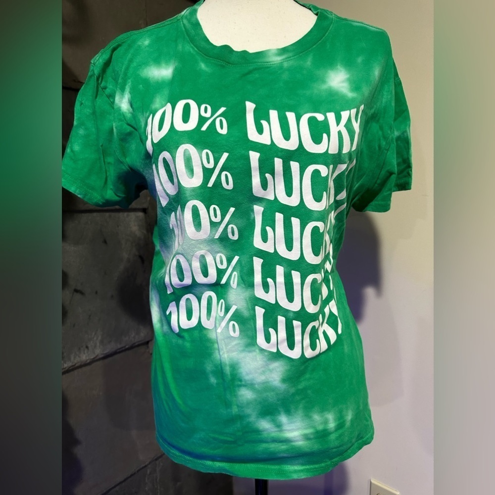 Green 100% Lucky Tee Shirt - Picture 1 of 4